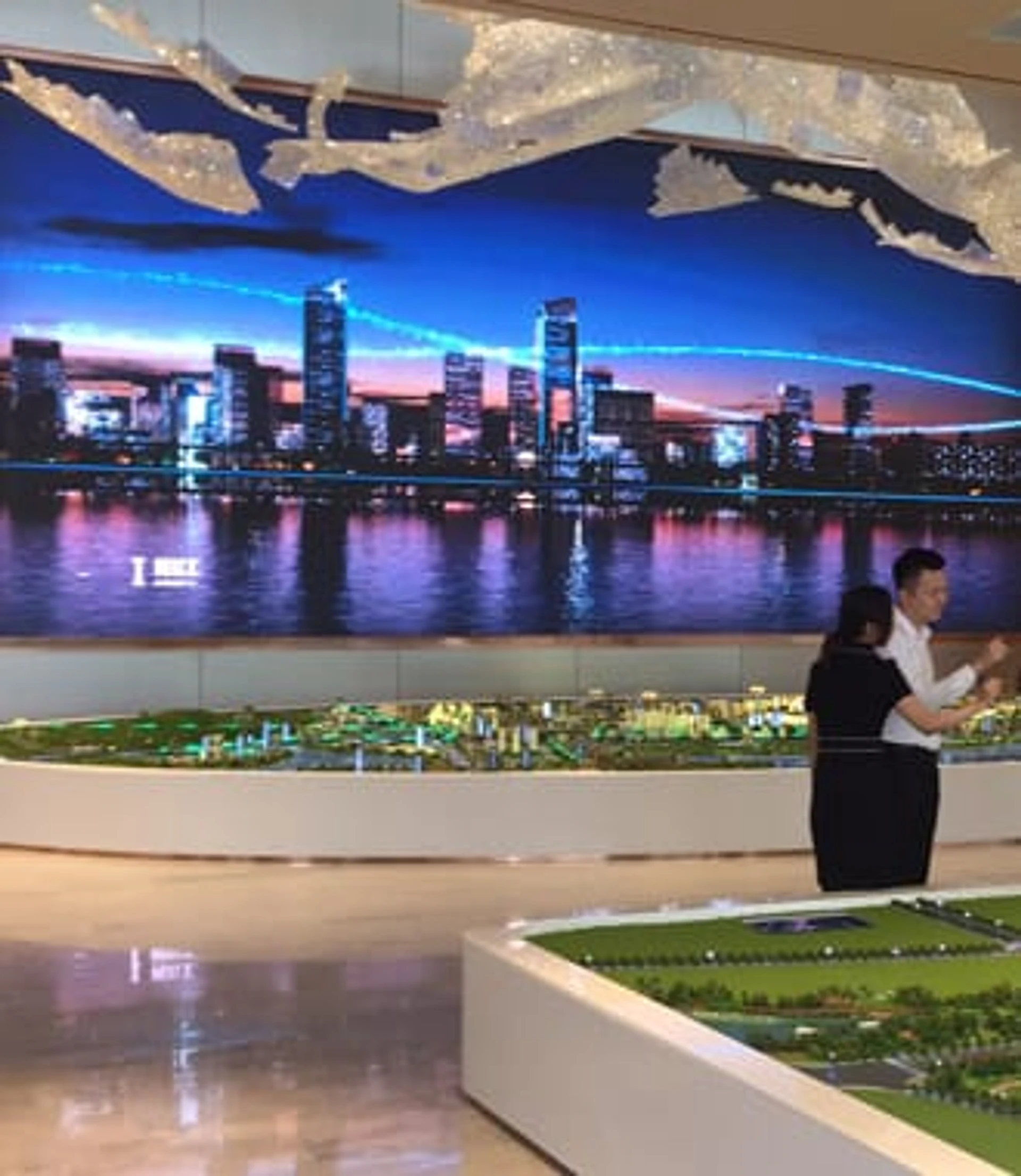 6 Application of indoor led display module-Real estate.jpg